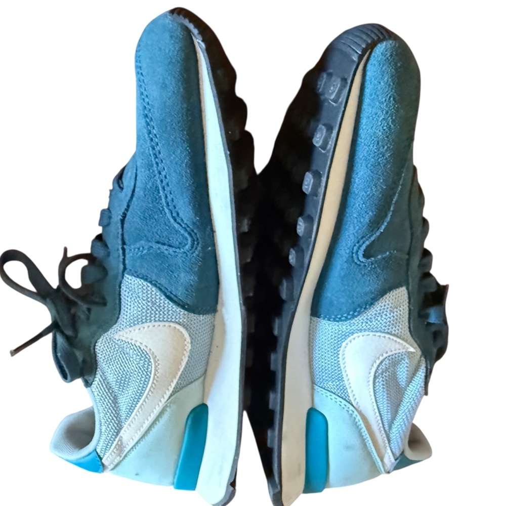 Nike internationalist shoes size 7 women’s - Picture 4 of 9